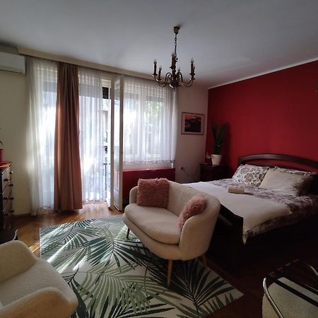 Bgholik Studio Apartment Belgrado Exterior foto